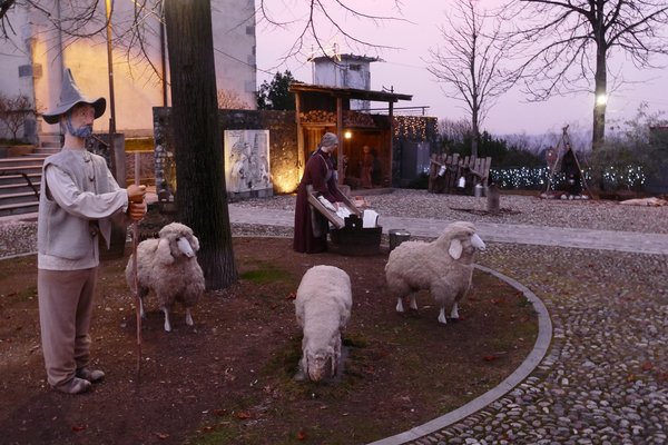 Moruzzo - Presepe di Piazza Tiglio 3_ONLINE.jpg